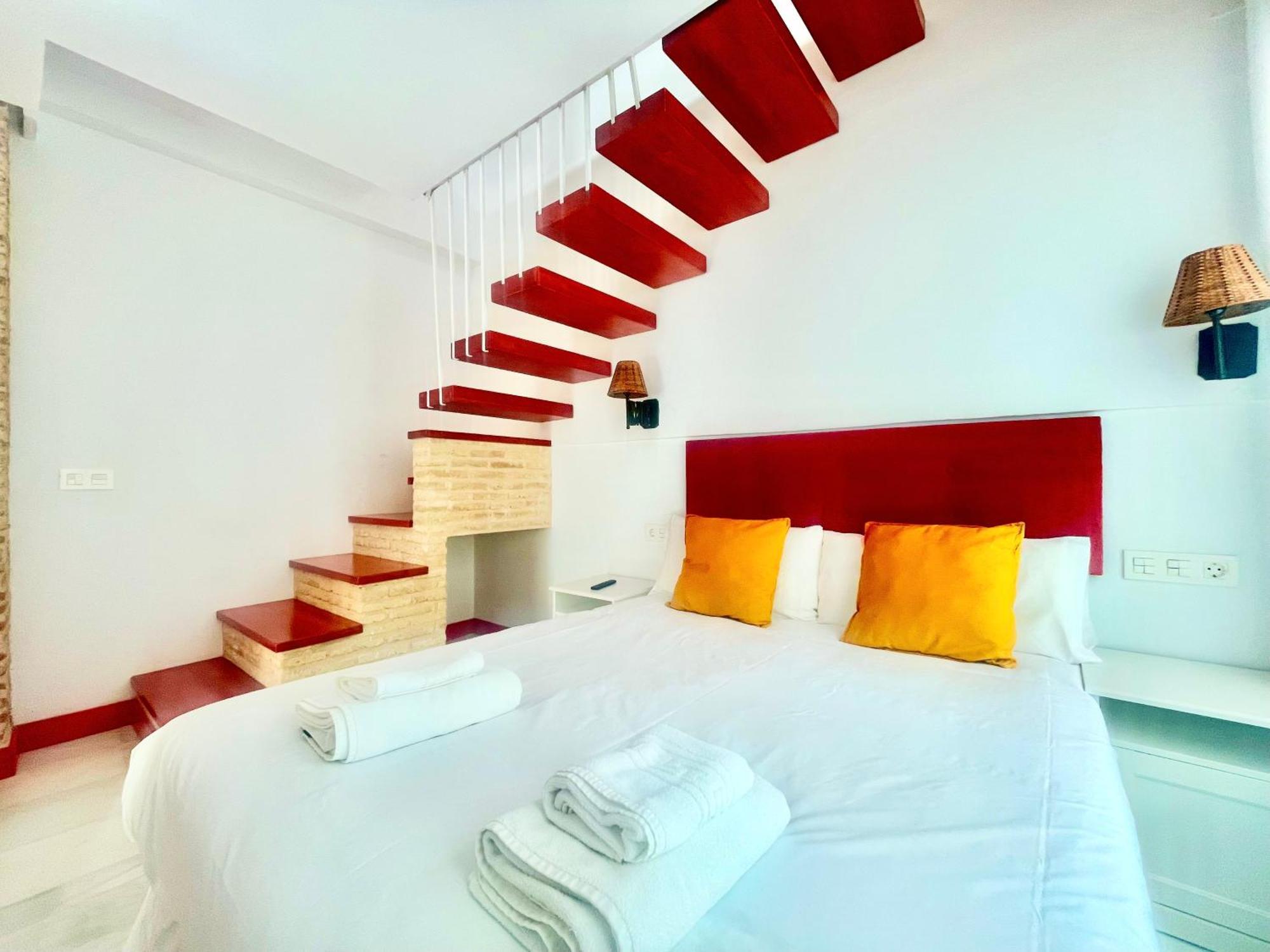 Philippe'S Home Triana Con Terraza Seville Exterior photo